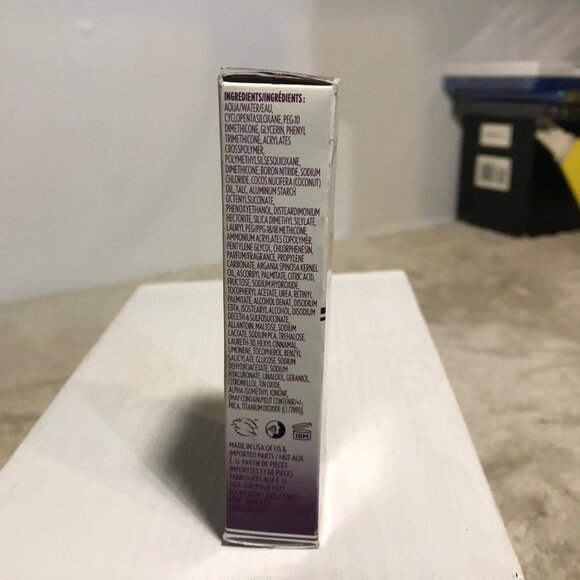 Covergirl Simply Ageless Skin Blurring Serum 20ml For Flawless Finish - Picture 4 of 5